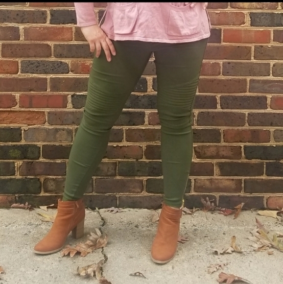 RELISTED LAST 1! Black moto biker jean leggings - Picture 4 of 8